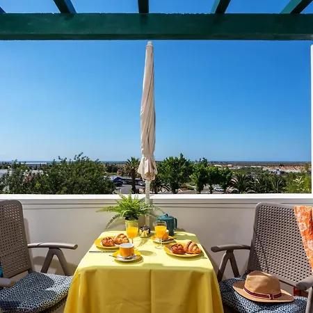Apartment Sunny With Sea View