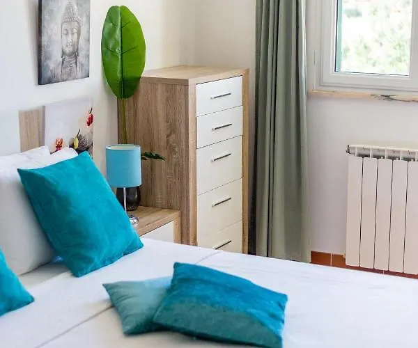 Apartman Sunny With Sea View