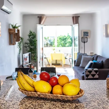 Sunny With Sea View アパート *